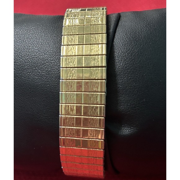 Vintage Wittnauer Swiss Electronic Transistorized  Gold Tone Mens Watch - Picture 7 of 13